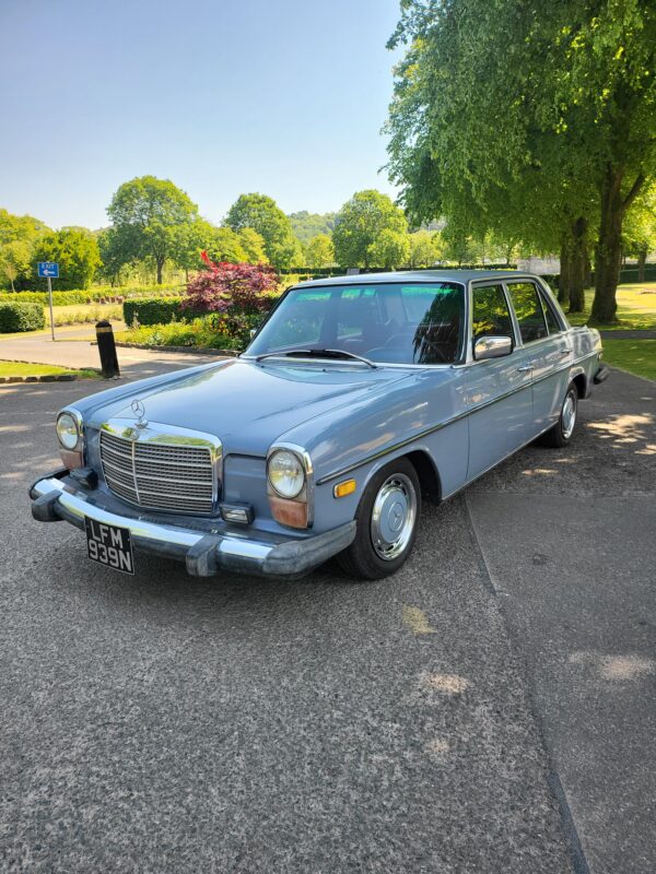 Mercedes Benz E240D W114 1975 - Image 4
